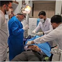 راند آموزشی ایمپلنت توسط دکتر عزیزی جراح فک وصورت در بخش جراحی دانشکده